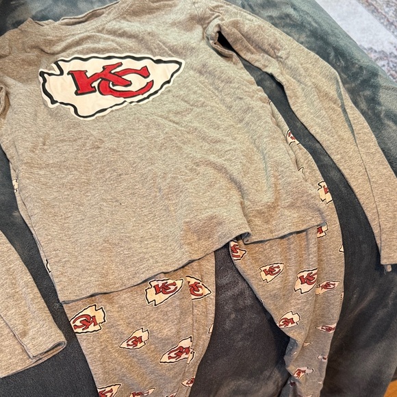 NFL Kids Pajama Set - Gray with Red Logo - Picture 1 of 1
